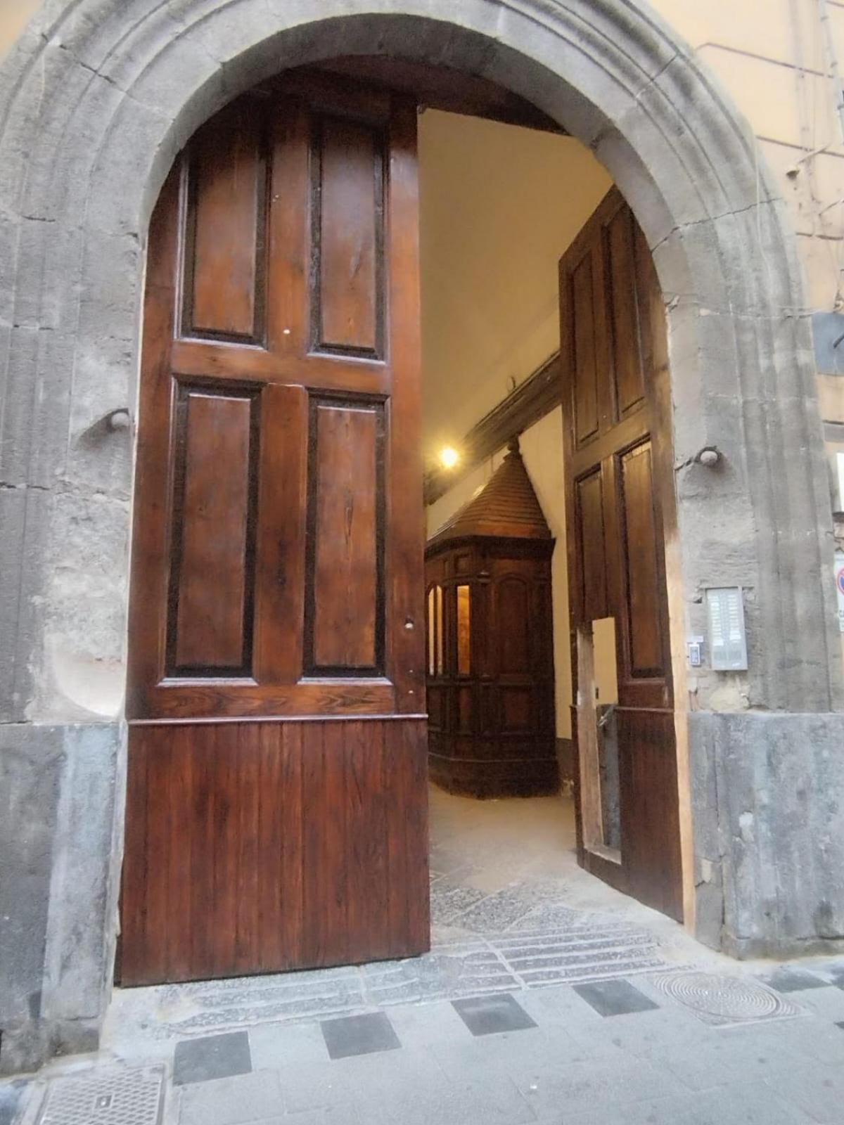Palazzo Della Loggia B&B 那不勒斯 外观 照片